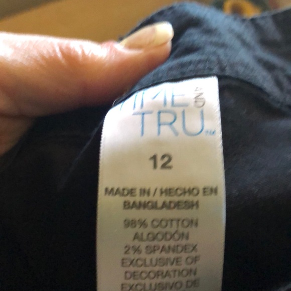 2 Time and Tru capris - green & blue pair sold - Picture 2 of 4